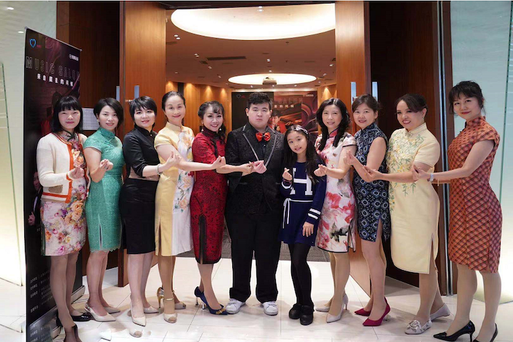 音乐双子星，点亮冬日激情！——SG胜游未来艺术家刘明康爱心公益音乐沙龙