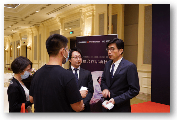 SG胜游携中国老龄事业发展基金会捐赠500台电子琴入驻全国社区
